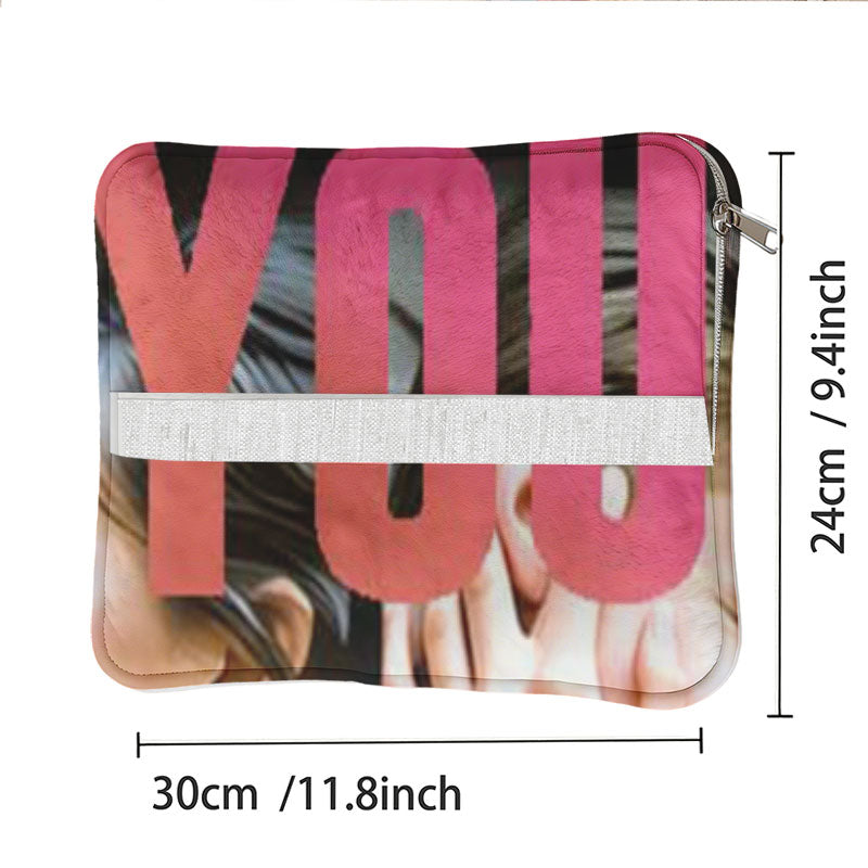 Dimensions of the custom foldable photo pillow.