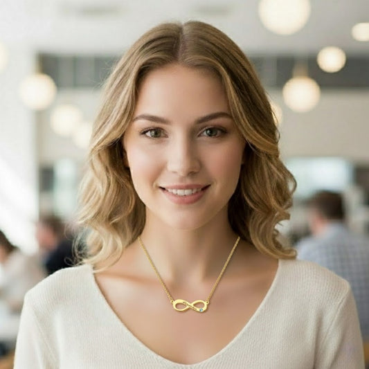 Collier infini gravé personnalisé avec pierre de naissance, cadeau significatif pour elle