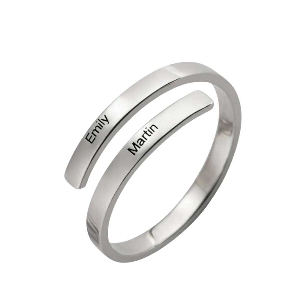 Custom matching couple name band ring with open style