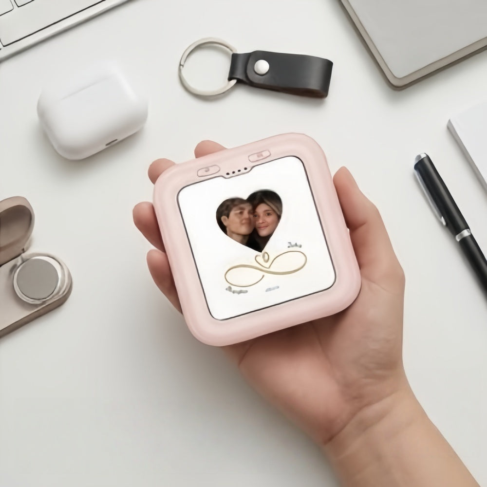 Ultra-portablecustom heart photo power bank.